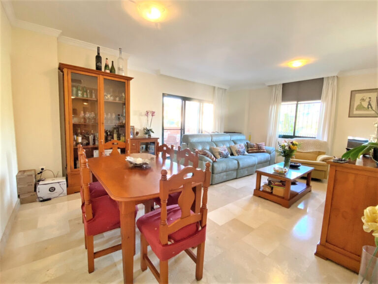 879699 middle floor apartment costa del sol 3 bedrooms elviria e285000 4 768x576