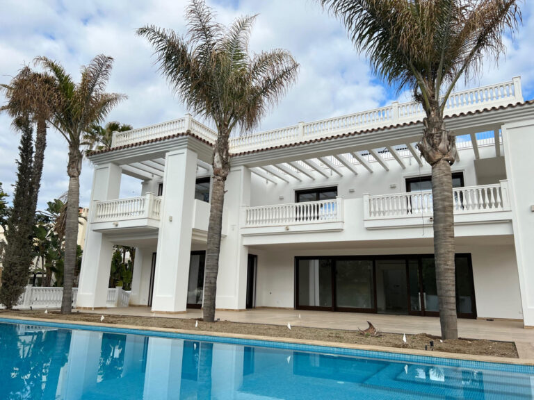 879771 detached villa costa del sol 5 bedrooms guadalmina baja e6500000 1 768x576