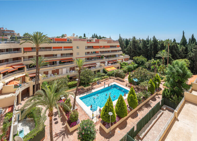 879975 middle floor apartment costa del sol 5 bedrooms marbella e900000 1 768x552