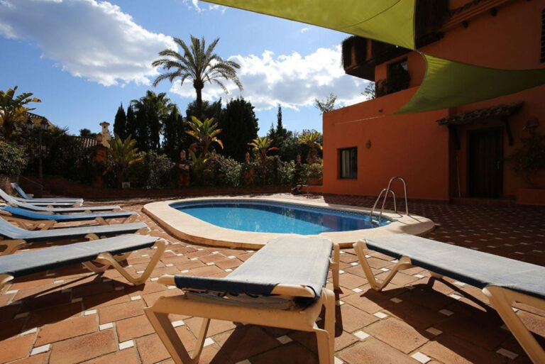 880350 middle floor apartment costa del sol 3 bedrooms estepona e600000 1 768x513