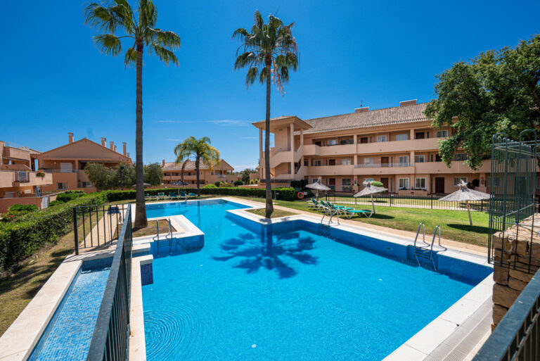 880488 middle floor apartment costa del sol 2 bedrooms elviria e399000 12 768x513