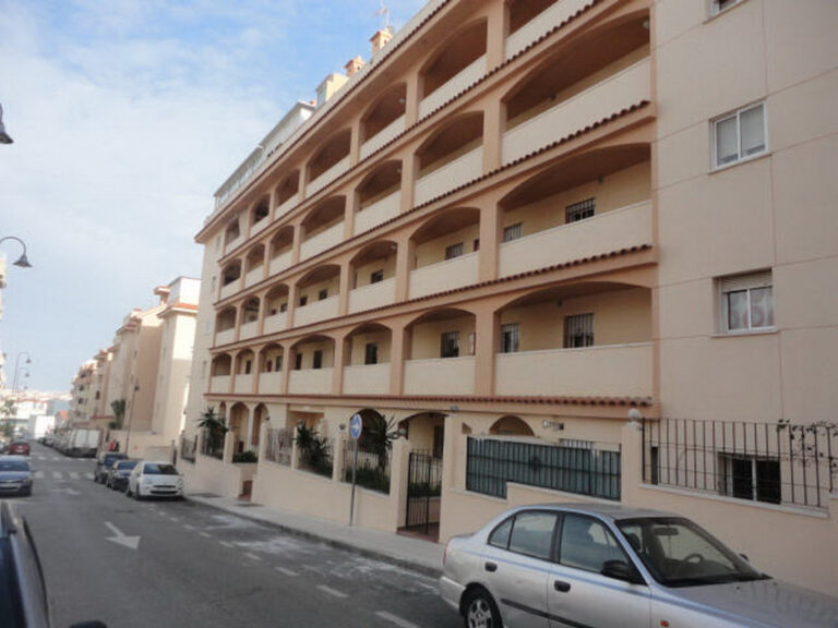 880635 middle floor apartment costa del sol 3 bedrooms las lagunas e220100 2 768x576