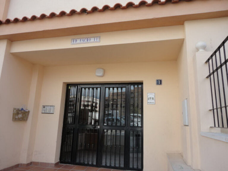 880635 middle floor apartment costa del sol 3 bedrooms las lagunas e220100 3 768x576