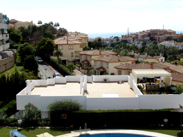 880683 middle floor apartment costa del sol 2 bedrooms riviera del sol e265000 11 768x576