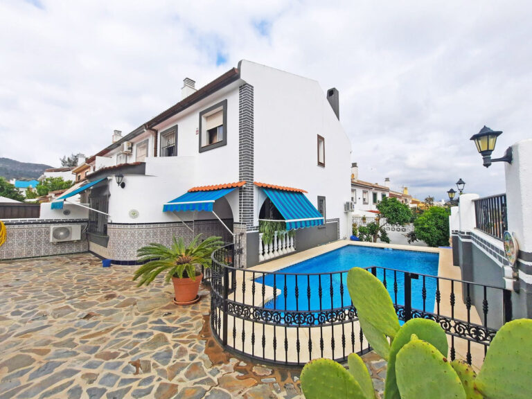 880710 semi detached villa costa del sol 4 bedrooms alhaurin de la torre e390000 1 768x576