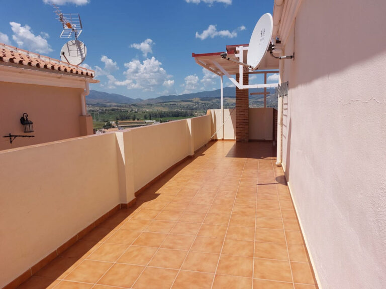 880833 terraced townhouse costa del sol 3 bedrooms pizarra e300000 6 768x576