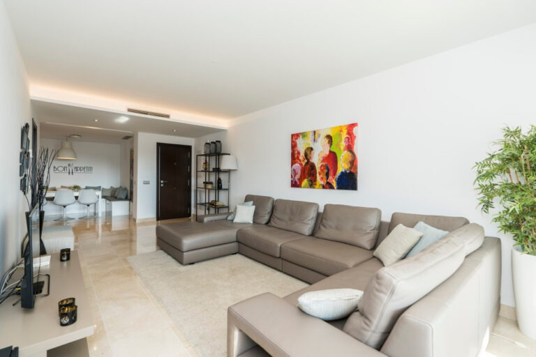 881083 middle floor apartment costa del sol 3 bedrooms la mairena e410000 13 768x512