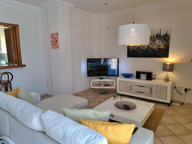 881095 middle floor apartment costa del sol 2 bedrooms estepona e300000 8 768x576