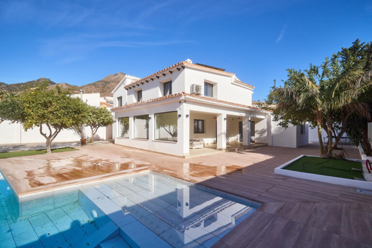 881098 detached villa costa del sol 5 bedrooms benalmadena e998000 13 768x512