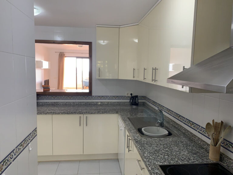 881134 middle floor apartment costa del sol 2 bedrooms la duquesa e220000 5 768x576