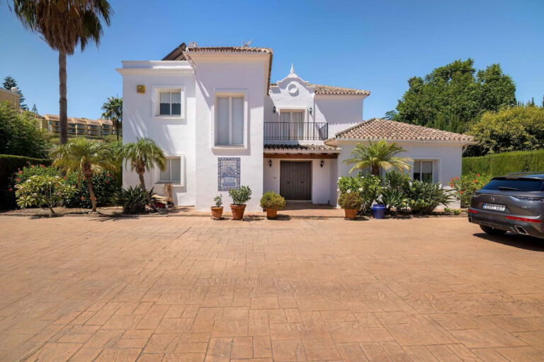 881146 detached villa costa del sol 3 bedrooms el paraiso e1190000 4 768x512