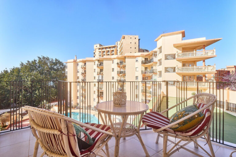 881251 middle floor apartment costa del sol 1 bedrooms fuengirola e250000 1 1 768x512