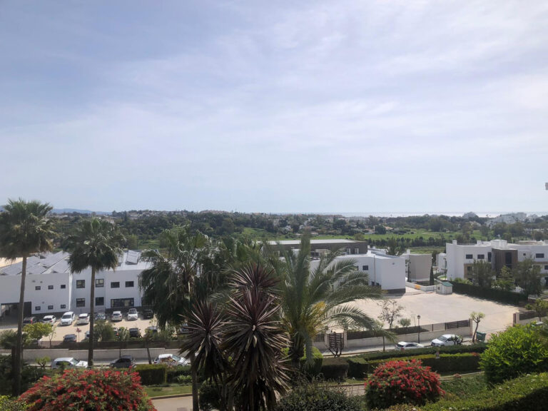 881254 middle floor apartment costa del sol 2 bedrooms benahavis e425000 14 768x576