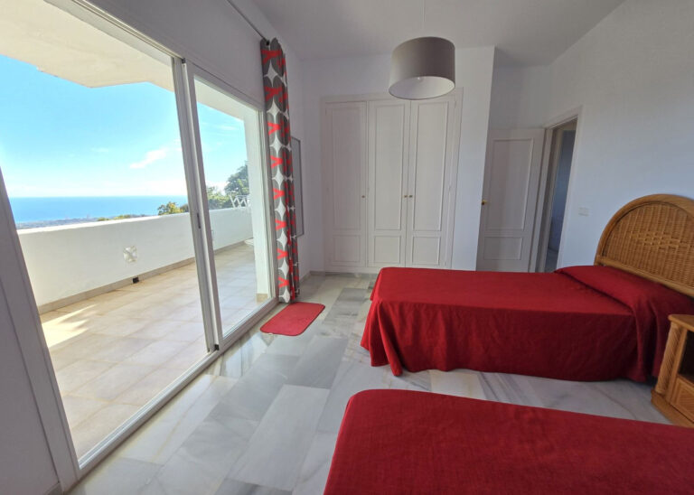 881278 middle floor apartment costa del sol 3 bedrooms la mairena e329000 11 768x548