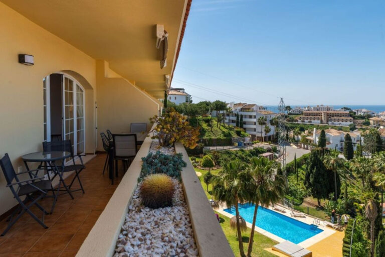 881296 middle floor apartment costa del sol 3 bedrooms riviera del sol e350000 3 768x512