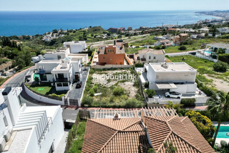 881317 detached villa costa del sol 3 bedrooms benalmadena e1500000 5 768x512