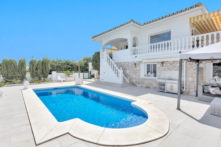 881326 detached villa costa del sol 4 bedrooms cerros del aguila e749000 1 768x512