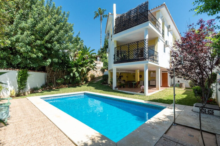 881332 detached villa costa del sol 5 bedrooms torreblanca e850000 1 1 768x510