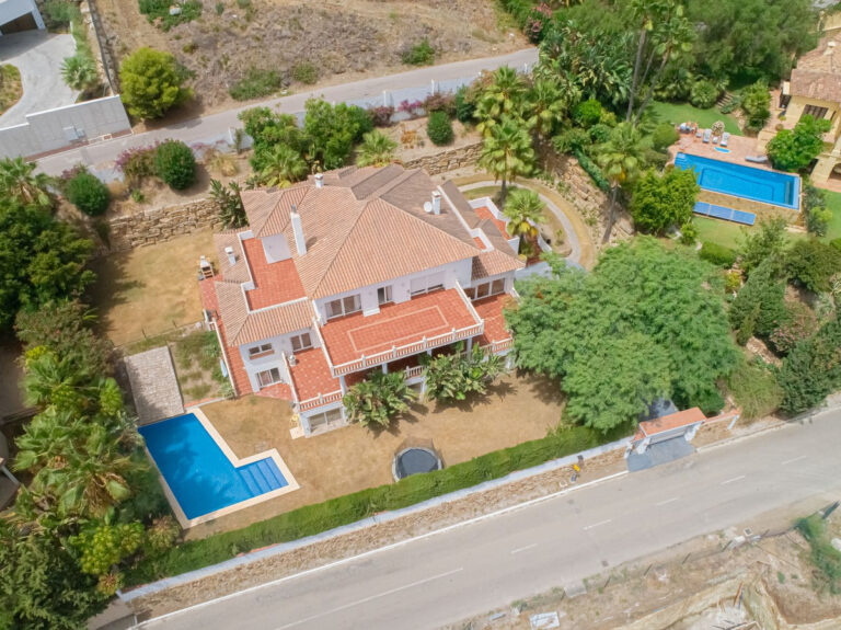 881341 detached villa costa del sol 6 bedrooms el paraiso e1849500 1 1 768x575