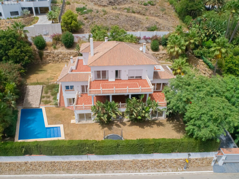 881341 detached villa costa del sol 6 bedrooms el paraiso e1849500 1 768x575