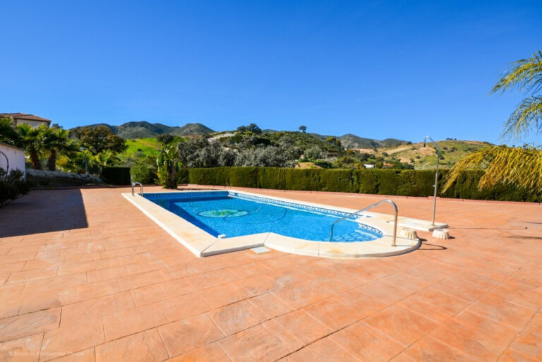 881390 finca villa costa del sol 5 bedrooms alhaurin de la torre e510000 3 768x513