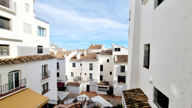 881492 middle floor apartment costa del sol 2 bedrooms puerto banus e475000 4 768x433