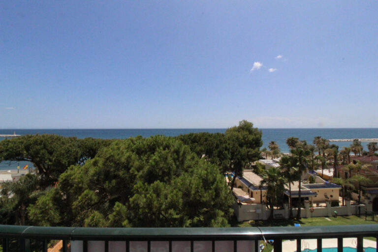 881741 middle floor apartment costa del sol 3 bedrooms puerto banus e1790000 1 1 768x512