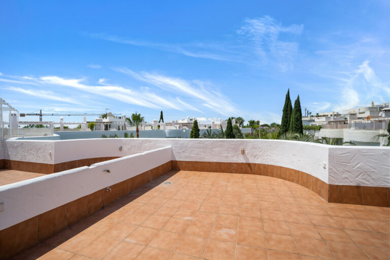 881744 middle floor apartment costa del sol 2 bedrooms the golden mile e650000 5 768x512