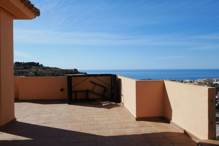 881768 penthouse apartment costa del sol 3 bedrooms calahonda e500000 768x513