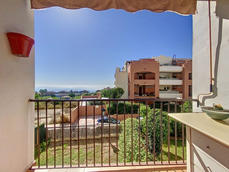 881831 middle floor apartment costa del sol 2 bedrooms manilva e190500 2 768x576