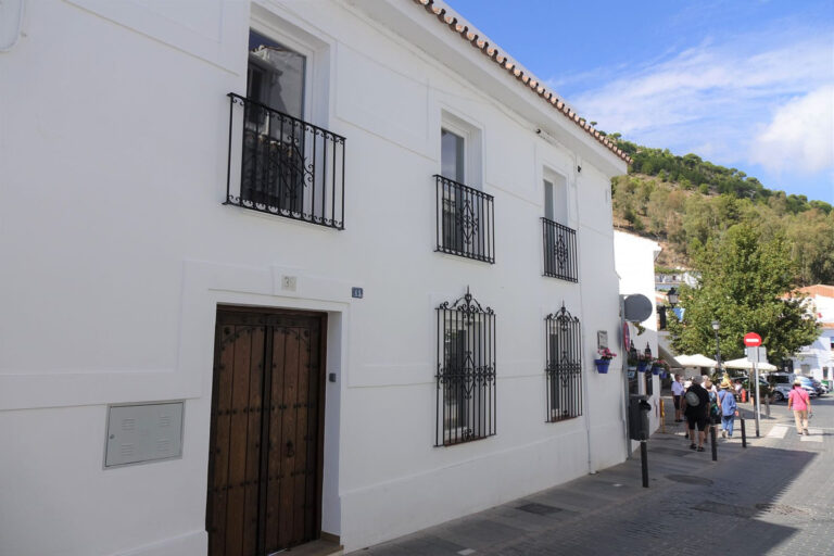 881894 terraced townhouse costa del sol 4 bedrooms mijas e480000 1 1 768x512