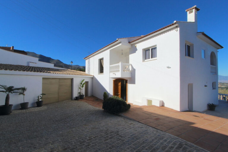 882062 detached villa costa del sol 4 bedrooms alhaurin de la torre e800000 2 768x512