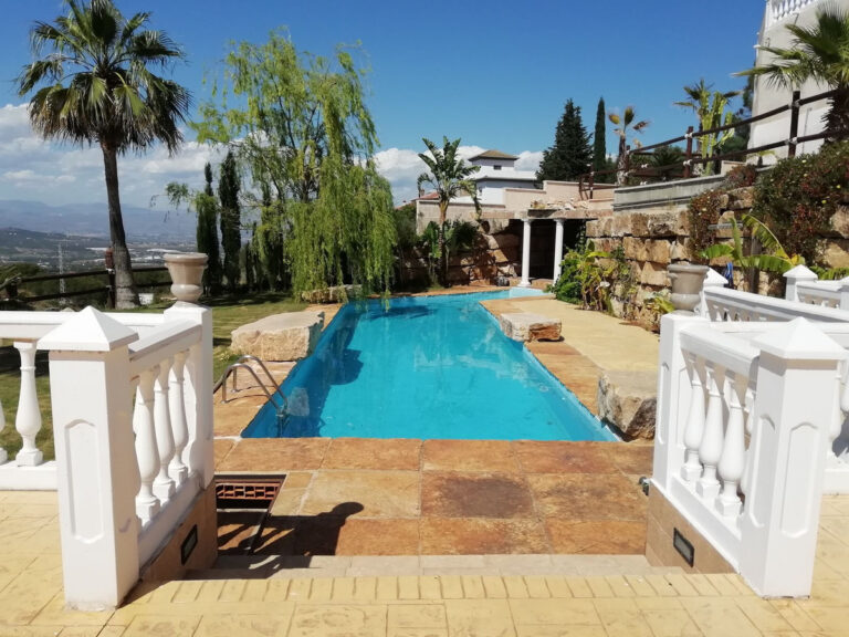 882062 detached villa costa del sol 4 bedrooms alhaurin de la torre e800000 3 768x576