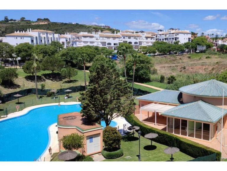 882128 middle floor apartment costa del sol 1 bedrooms san luis de sabinillas e160000 10 768x577