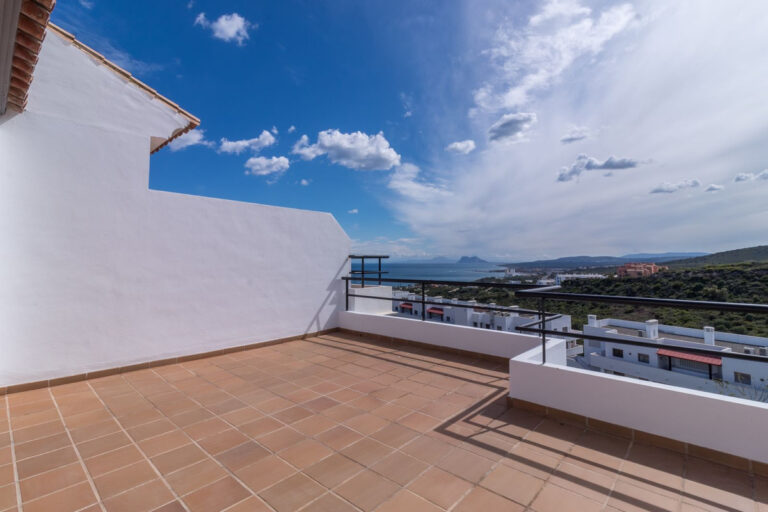 882293 terraced townhouse costa del sol 4 bedrooms manilva e400000 1 768x512