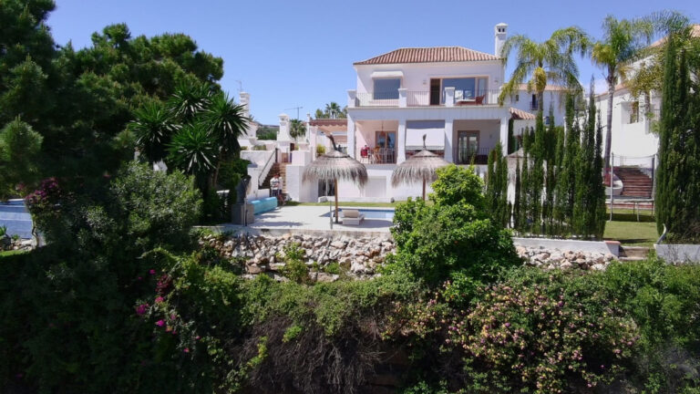 882476 detached villa costa del sol 5 bedrooms new golden mile e1895000 2 768x432