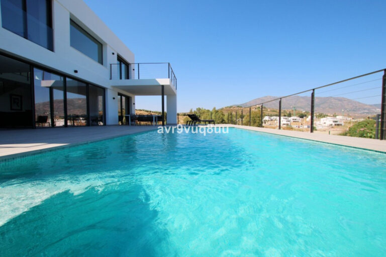 882503 detached villa costa del sol 4 bedrooms la cala golf e1350000 2 768x512