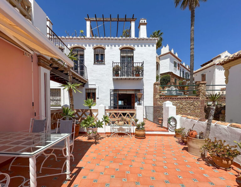 882656 terraced townhouse costa del sol 2 bedrooms mijas golf e349500 1 1 768x597