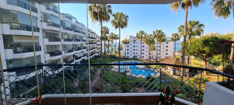 882677 middle floor apartment costa del sol 2 bedrooms calahonda e450000 2 768x346