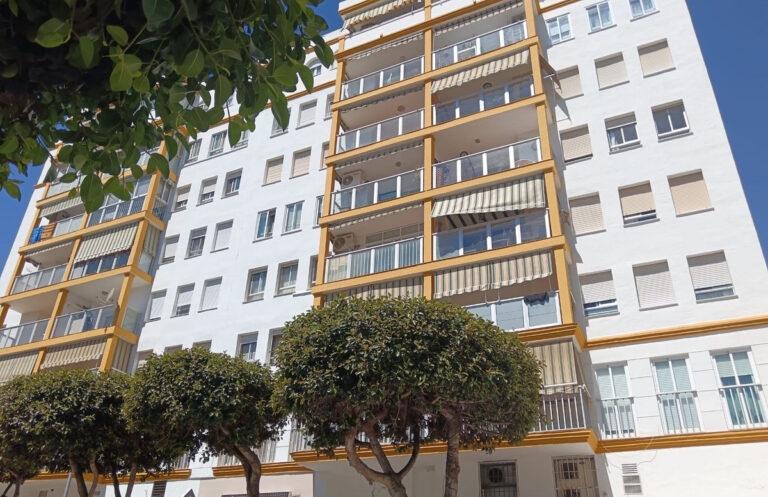 882719 middle floor apartment costa del sol 3 bedrooms fuengirola e350000 768x497