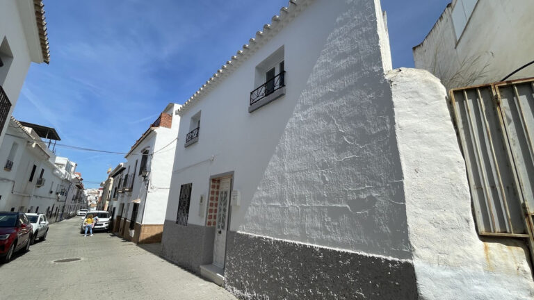 882746 terraced townhouse costa del sol 3 bedrooms alhaurin el grande e199000 1 768x432