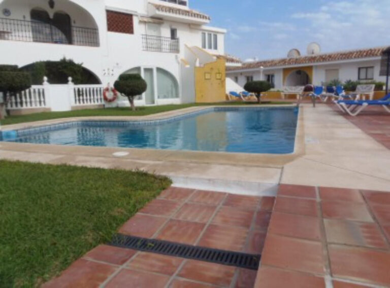 882815 middle floor apartment costa del sol 2 bedrooms el chaparral e330750 1 768x568